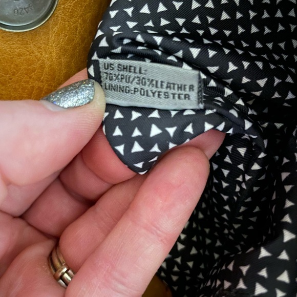 GUC ModCloth Convertible Backpack / Crossbody Bag Camel Suede Leather/Vegan Body - Picture 7 of 8